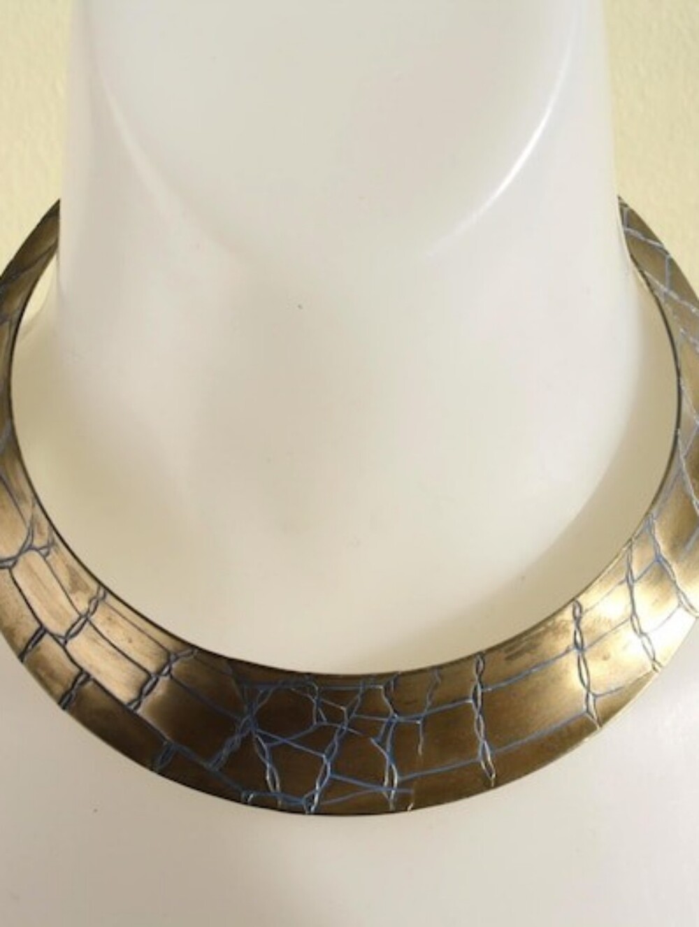 vintage giraffe print metal Collar necklace size Small 1970s 80s